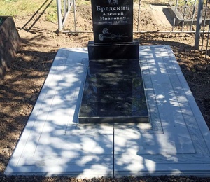 Заказ памятников из гранита не дорого.